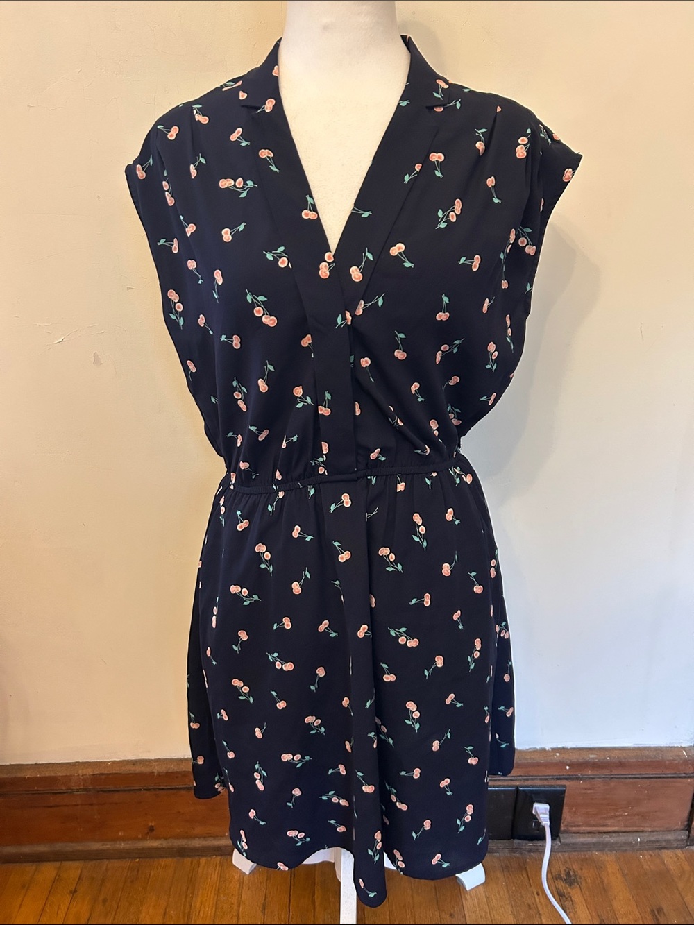 Lumiere Navy Blue Cherry Print V-Neck Sleeveless Dress Size S EUC